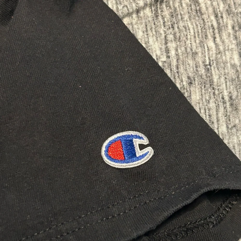 Vintage Champion T shirt - Picture 4 of 5